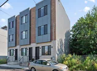 3024 Titan St, Philadelphia, PA 19146