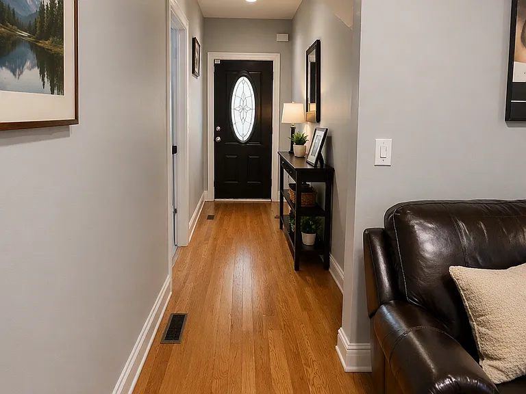 Hallway & main entrace