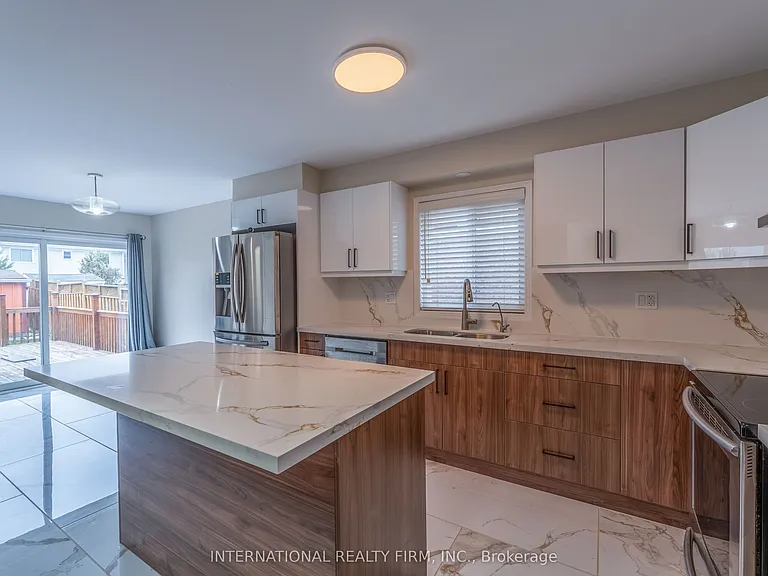 102 Hunter Way — Photo 16