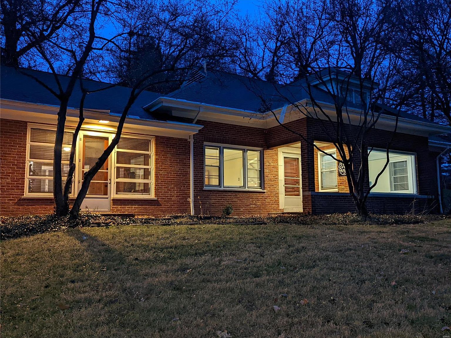 28 Bellerive Acres, Saint Louis, MO 63121 Zillow