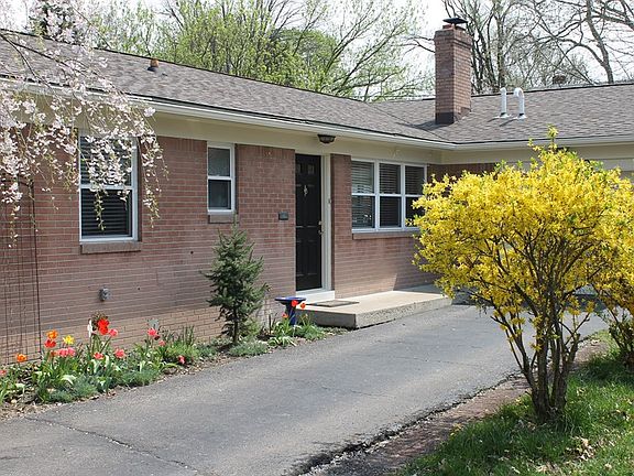 3rd image of 1419 Kessler Blvd E Dr