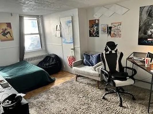 Rented by Downtown Mgt & Realty LLC | media 6