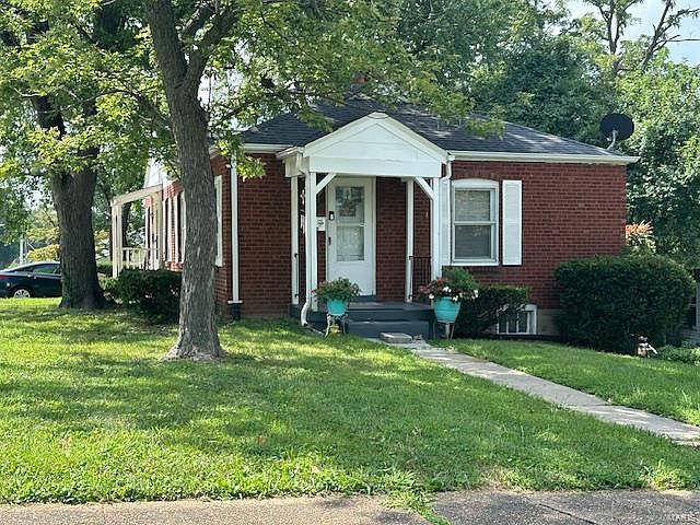 2nd image of 3403 Saint Mark Ln