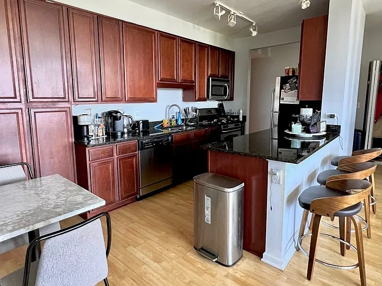 1255 S State St #1202 — Photo 2
