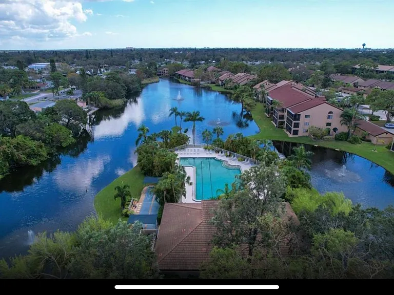 5673 Ashton Lake Dr — Photo 22