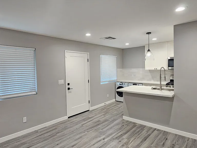 3901 H St #4 — Photo 10