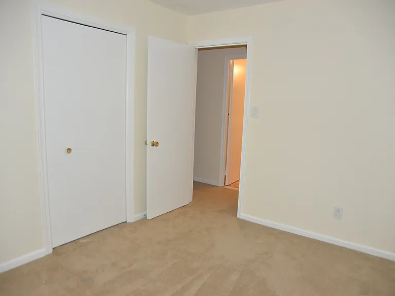 Blossom Dr — Photo 2