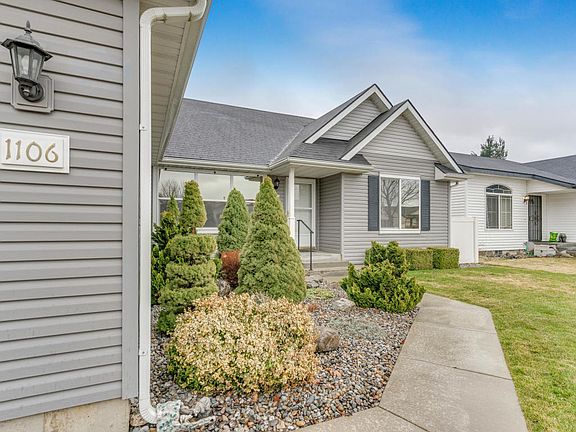 4th image of 1106 N Whidbey Ln