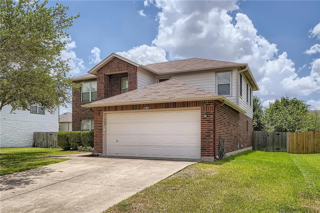 3 bed, 2.5 bath, 2270 sqft, $2,200 — Photo 4