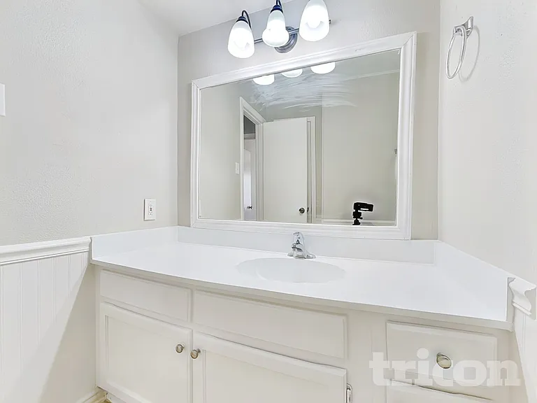 19030 Jodywood Dr — Photo 16