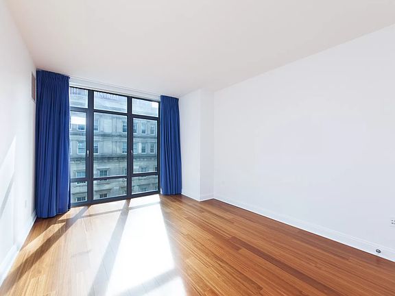 3rd image of 57 Reade St APT 8A