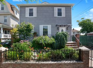 212 Beach 118th St, Far Rockaway, NY 11694