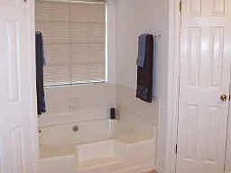 5133 Bridle Path Ln — Photo 10