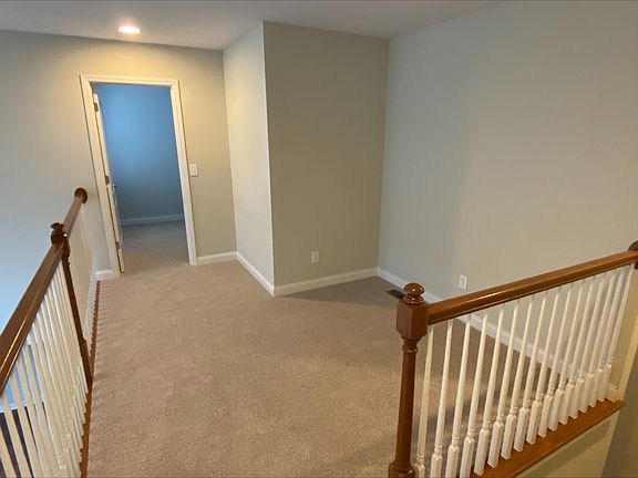 2nd image of 526 Gayle Dr