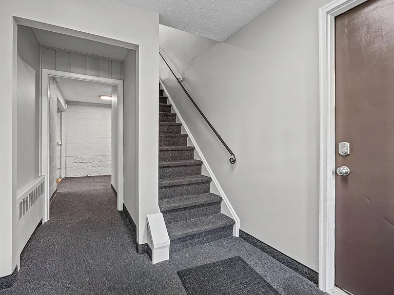 138-154 Woodhill Dr — Photo 85