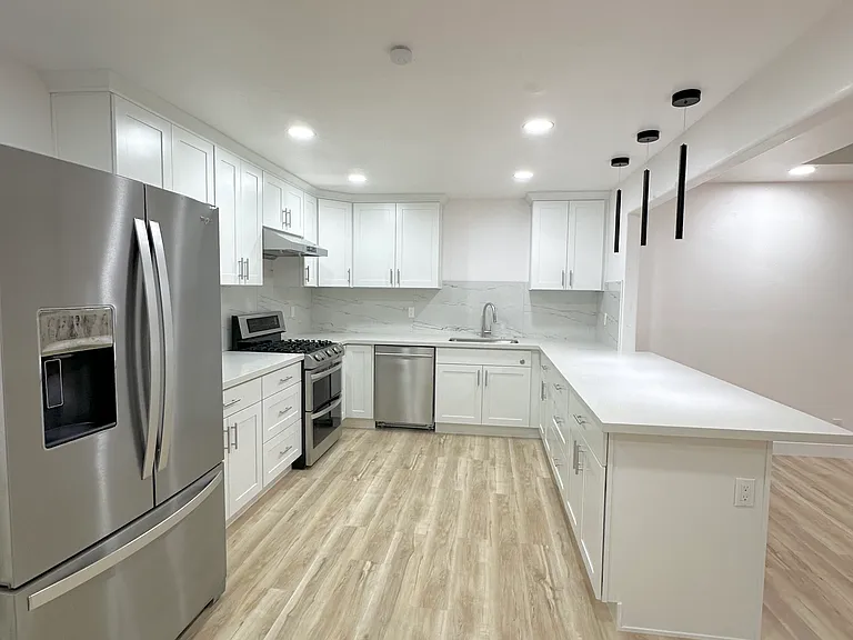 35311 Military Rd S — Photo 4