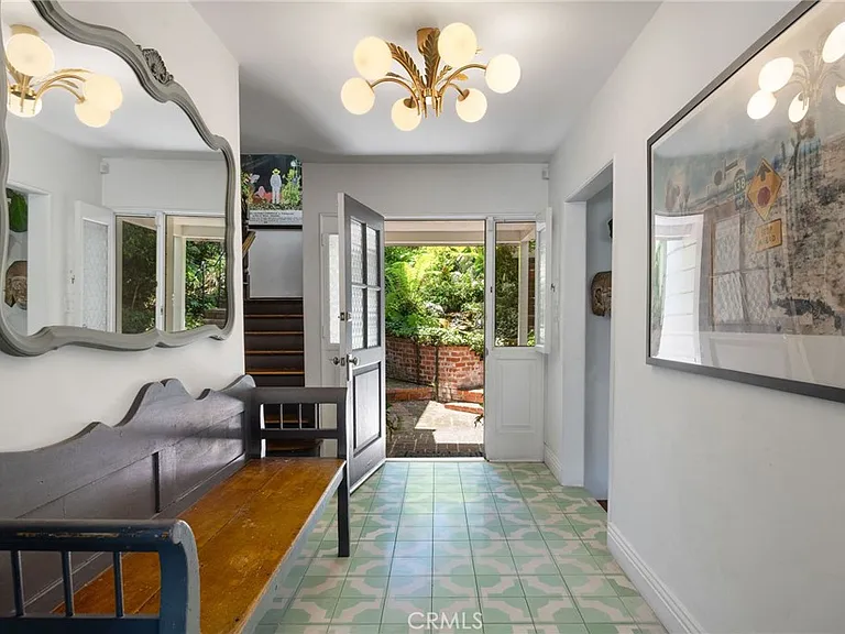 3704 Prestwick Dr — Photo 5