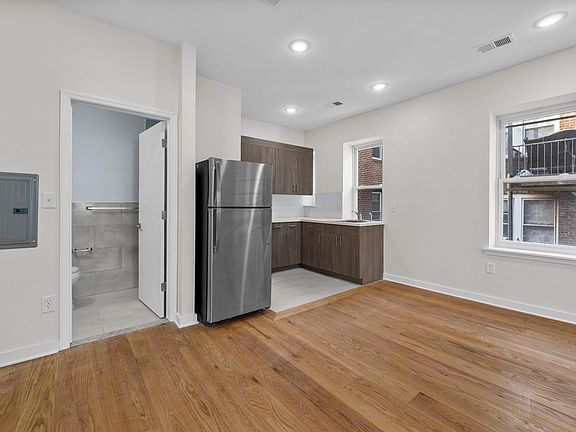 2nd image of 396 E Kinney St #7