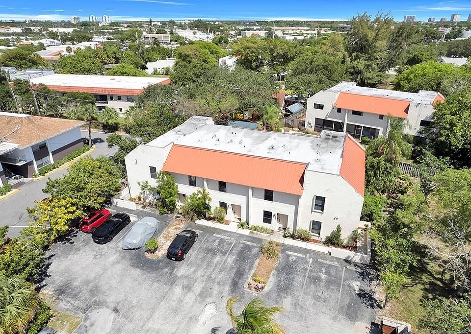 1st image of 1700 NW 4th Ave