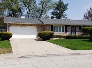 880 S Foley Ave, Kankakee, IL 60901