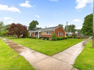 26657 W Chicago St, Redford, MI 48239