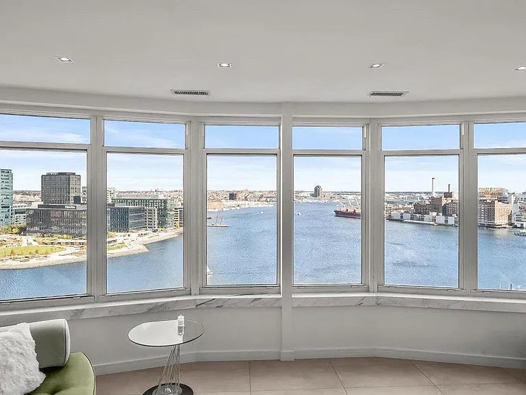 100 Harborview Dr #1901 — Photo 1