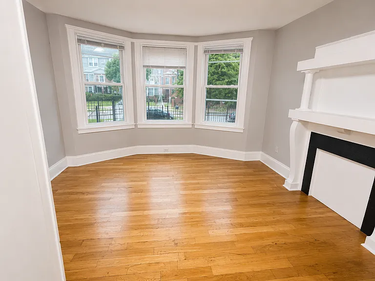 342 Irvine Turner Blvd #1 — Photo 6