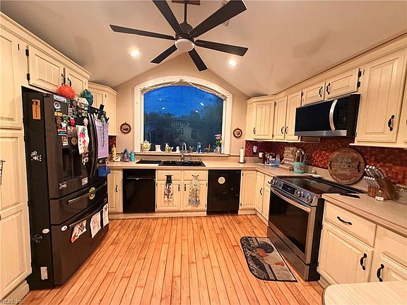 5th image of 29353 Millfield Rd
