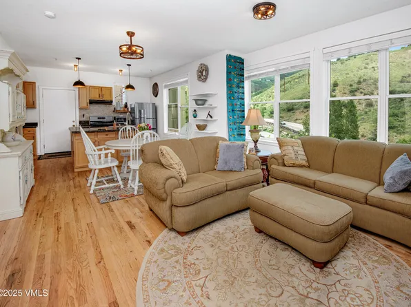511 Metcalf Rd APT I27, Avon, CO 81620