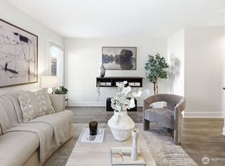 2316 44th Ave SW APT 203, Seattle, WA 98116