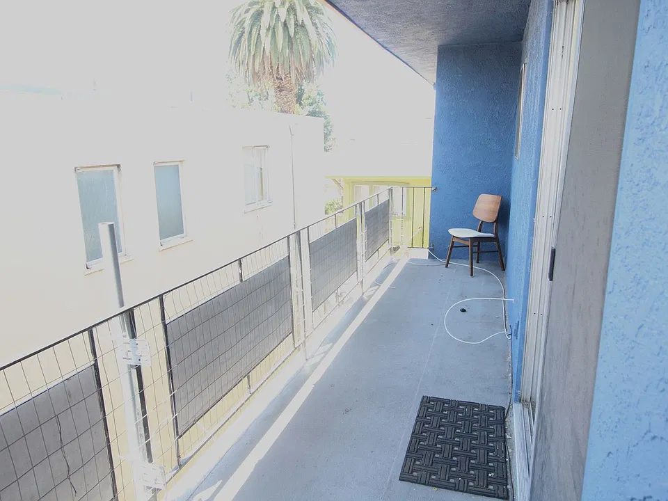 1285 MacArthur Blvd.