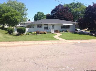 485 Maplewood Ct, Dubuque, IA 52001