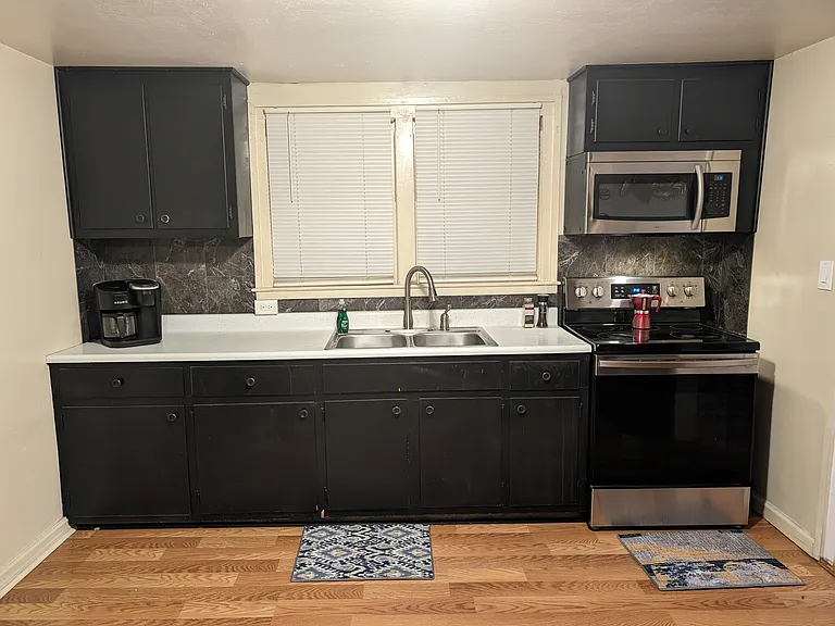 829 Pruitt St — Photo 8
