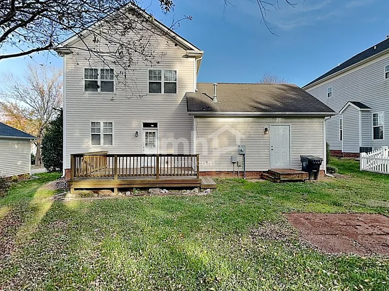 7610 Rolling Meadows Ln — Photo 19