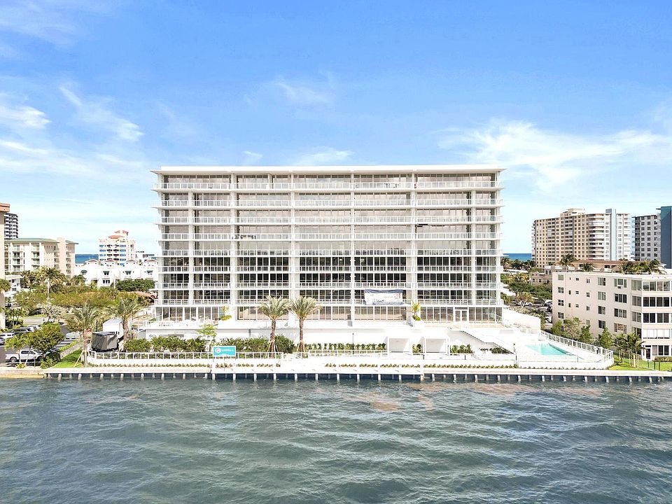 1st image of 407 N Riverside Drive #303