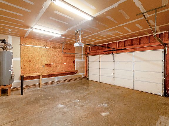 3rd image of 13526 Glencreek Ln
