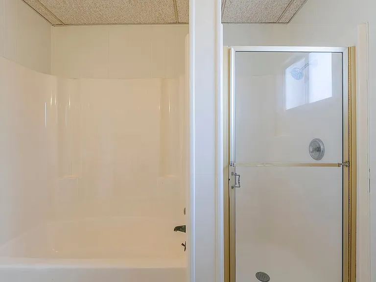 501 Kansas St — Photo 13