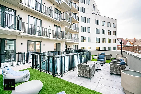 Rented by Highline Residential | media 79