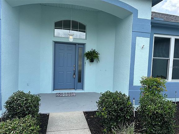 2nd image of 210 W REXFORD DRIVE