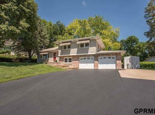 15361 Hilltop Rd, Council Bluffs, IA 51503