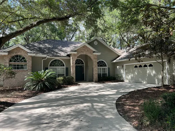 2414 SW 98th Dr, Gainesville, FL 32608