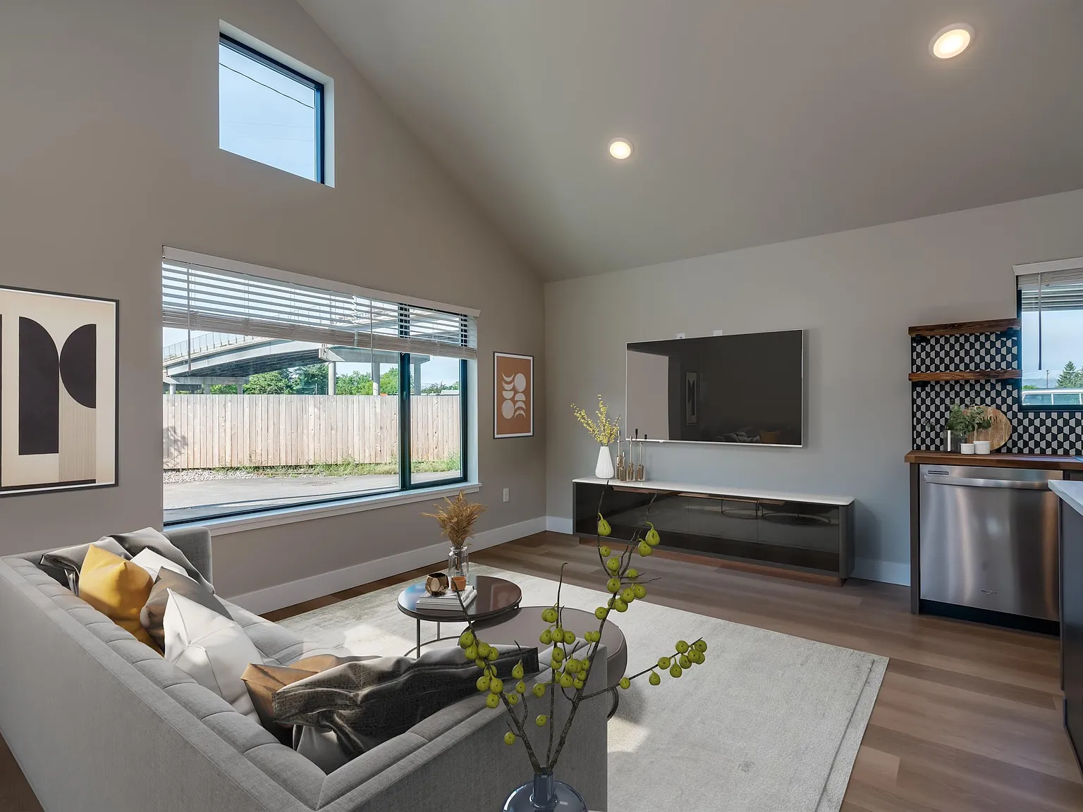 1025 Stoddard — Photo 4