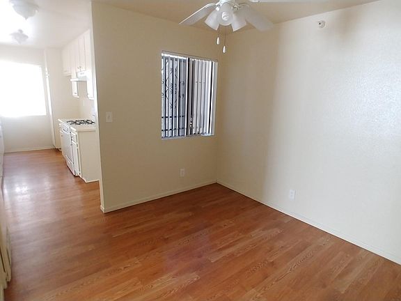 4th image of 13016 Roselle Ave APT 18