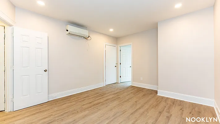 Rented by Nooklyn NYC LLC | media 17