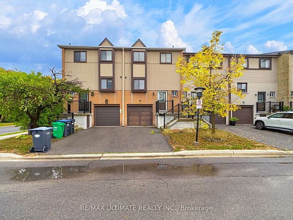 2nd image of 122 Moregate Cres