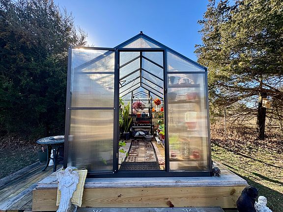 4th image of 22465 E 850th Road