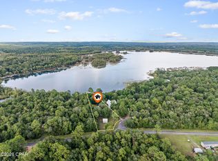 3955 Stillwater Dr, Chipley, FL 32428