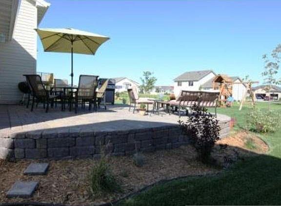 4th image of 1532 Oriole Avenue S