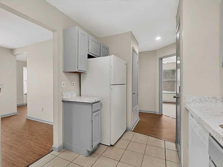 1700 Wheatfield Dr — Photo 15