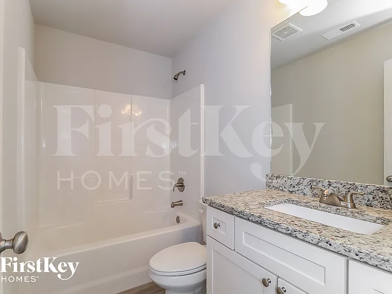 4535 Bonneville Dr — Photo 14